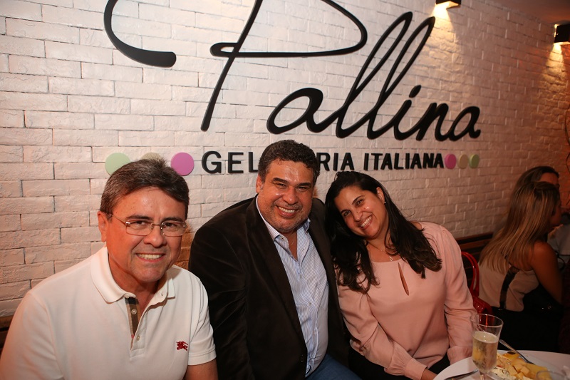  Benedito Carneiro, Carlos Alberto Silva e Ana Carina Guimarães                       